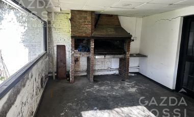 Casa en alquiler en Adrogue