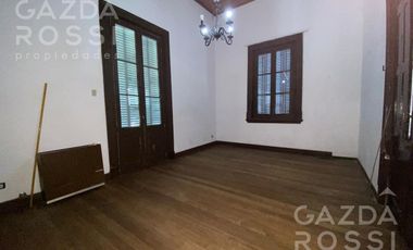 Casa en alquiler en Adrogue