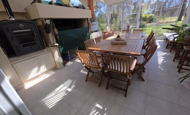 Casa en Abril Club De Campo