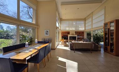 Casa en Abril Club De Campo