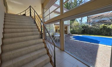 Casa en Abril Club De Campo