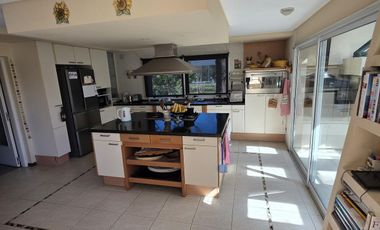 Casa en Abril Club De Campo