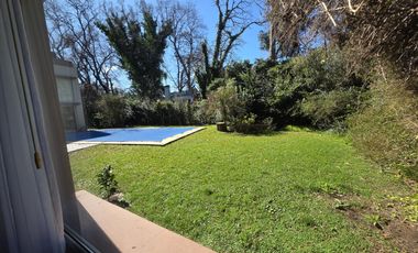 Casa en Abril Club De Campo