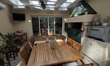 Casa en Abril Club De Campo