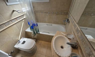 Casa en Abril Club De Campo