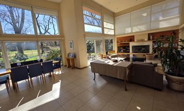 Casa en Abril Club De Campo