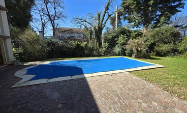 Casa en Abril Club De Campo