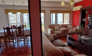 Departamento 4 ambientes con Cochera y Balcon - Quilmes Centro