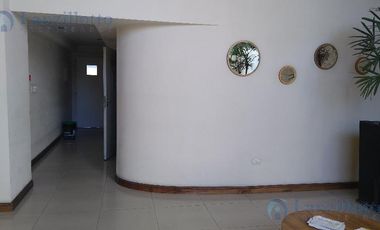 Departamento 2 ambientes con cochera cubierta en venta en Lanús Este