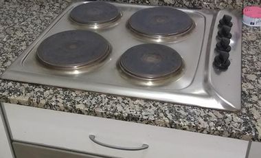 Departamento 2 ambientes con cochera cubierta en venta en Lanús Este