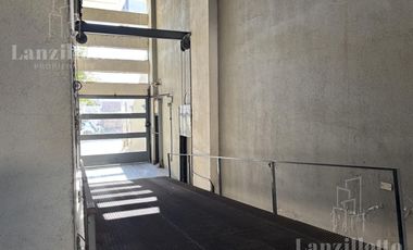 Departamento 2 ambientes con cochera cubierta en venta en Lanús Este