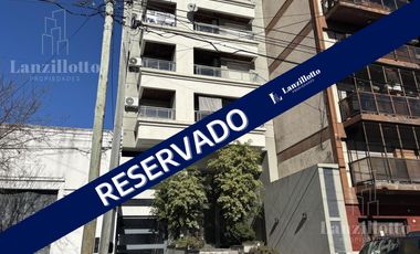 Departamento 2 ambientes con cochera cubierta en venta en Lanús Este
