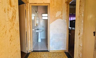 Venta casa 2 plantas con 2 dormitorios con balcón y terraza