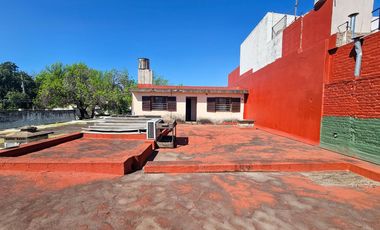 Venta casa 2 plantas con 2 dormitorios con balcón y terraza