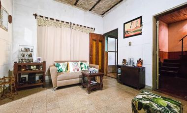 Venta casa 2 plantas con 2 dormitorios con balcón y terraza