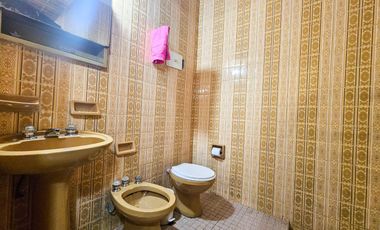 Venta casa 2 plantas con 2 dormitorios con balcón y terraza