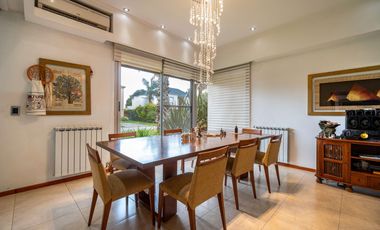 VENTA Casa3 dormitorios Funes Hills Miraflores, Funes