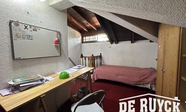 Chalet 3 ambientes con verde Quilmes Oeste