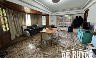 Chalet 3 ambientes con verde Quilmes Oeste