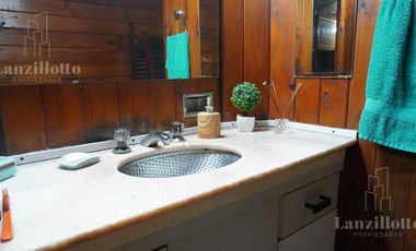 Casa 5 ambientes con pileta en Lanús