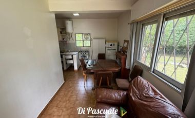 VENTA Apto Crédito Hipotecario Casa Quinta Con Dependencia, Parque, Quincho y Pileta - La Reja Sur