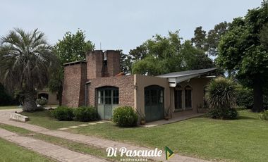 VENTA Apto Crédito Hipotecario Casa Quinta Con Dependencia, Parque, Quincho y Pileta - La Reja Sur