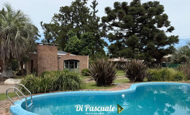 VENTA Apto Crédito Hipotecario Casa Quinta Con Dependencia, Parque, Quincho y Pileta - La Reja Sur