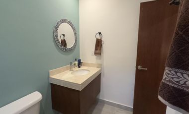 CASA EN VENTA MERIDA, CONKAL, PRIVADA CANARIA, CASA GEMELA 2, ENTREGA INMEDIATA.