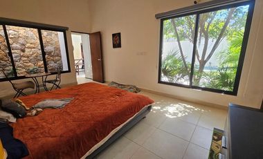 CASA EN VENTA MERIDA, CONKAL, PRIVADA CANARIA, CASA GEMELA 2, ENTREGA INMEDIATA.