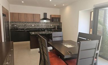 CASA EN VENTA MERIDA, CONKAL, PRIVADA CANARIA, CASA GEMELA 2, ENTREGA INMEDIATA.