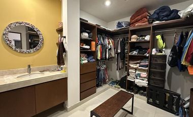 CASA EN VENTA MERIDA, CONKAL, PRIVADA CANARIA, CASA GEMELA 2, ENTREGA INMEDIATA.