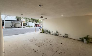 CASA EN VENTA MERIDA, CONKAL, PRIVADA CANARIA, CASA GEMELA 2, ENTREGA INMEDIATA.