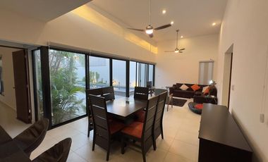 CASA EN VENTA MERIDA, CONKAL, PRIVADA CANARIA, CASA GEMELA 2, ENTREGA INMEDIATA.