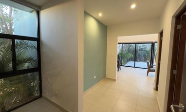 CASA EN VENTA MERIDA, CONKAL, PRIVADA CANARIA, CASA GEMELA 2, ENTREGA INMEDIATA.
