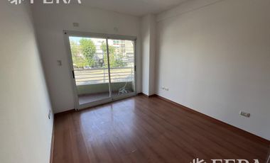 Venta Departamento 3 ambientes con patio en Wilde  (16725)