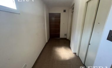 Venta Departamento 3 ambientes con patio en Wilde  (16725)