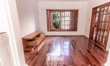 CASA DE 4 DORMITORIOS EN ARROYITO RESIDENCIAL