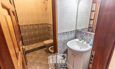 CASA DE 4 DORMITORIOS EN ARROYITO RESIDENCIAL