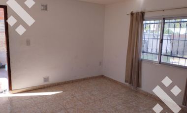 Casa en General Fernandez Oro