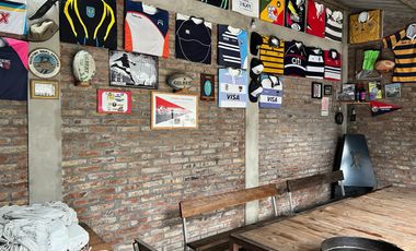 Casa en venta - 4 Dormitorios 4 Baños - Cocheras - 344Mts2 - Burzaco