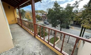 Casa en Dos Plantas. Rotta 732, Monte Grande.