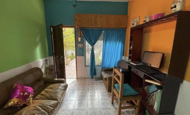 Casa en Dos Plantas. Rotta 732, Monte Grande.