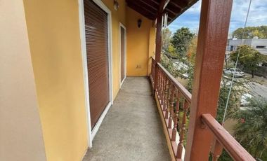 Casa en Dos Plantas. Rotta 732, Monte Grande.