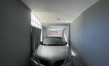 Casa en venta - 2 Dormitorios 1 Baño 1 Cochera - 259mts2 - Bernal