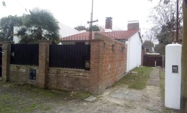 Casa en venta - 2 Dormitorios 2 Baños - Monoambiente - 750Mts2 - Verónica