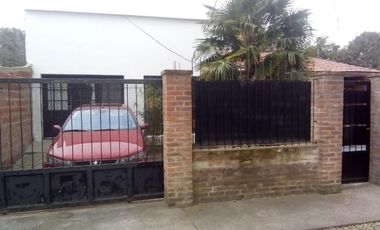 Casa en venta - 2 Dormitorios 2 Baños - Monoambiente - 750Mts2 - Verónica