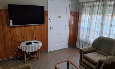 Casa en venta - 3 Dormitorios 2 Baños - Cochera - 173Mts2 - Miramar