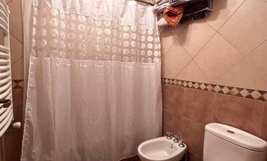 Venta casa 4 ambientes con piscina en Wilde