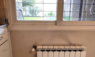 Venta casa 4 ambientes con piscina en Wilde