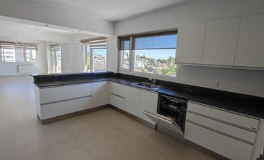 VENTA Departamento Piso  3 dormitorios - Nivel Gerencial - Bº Santa Genoveva